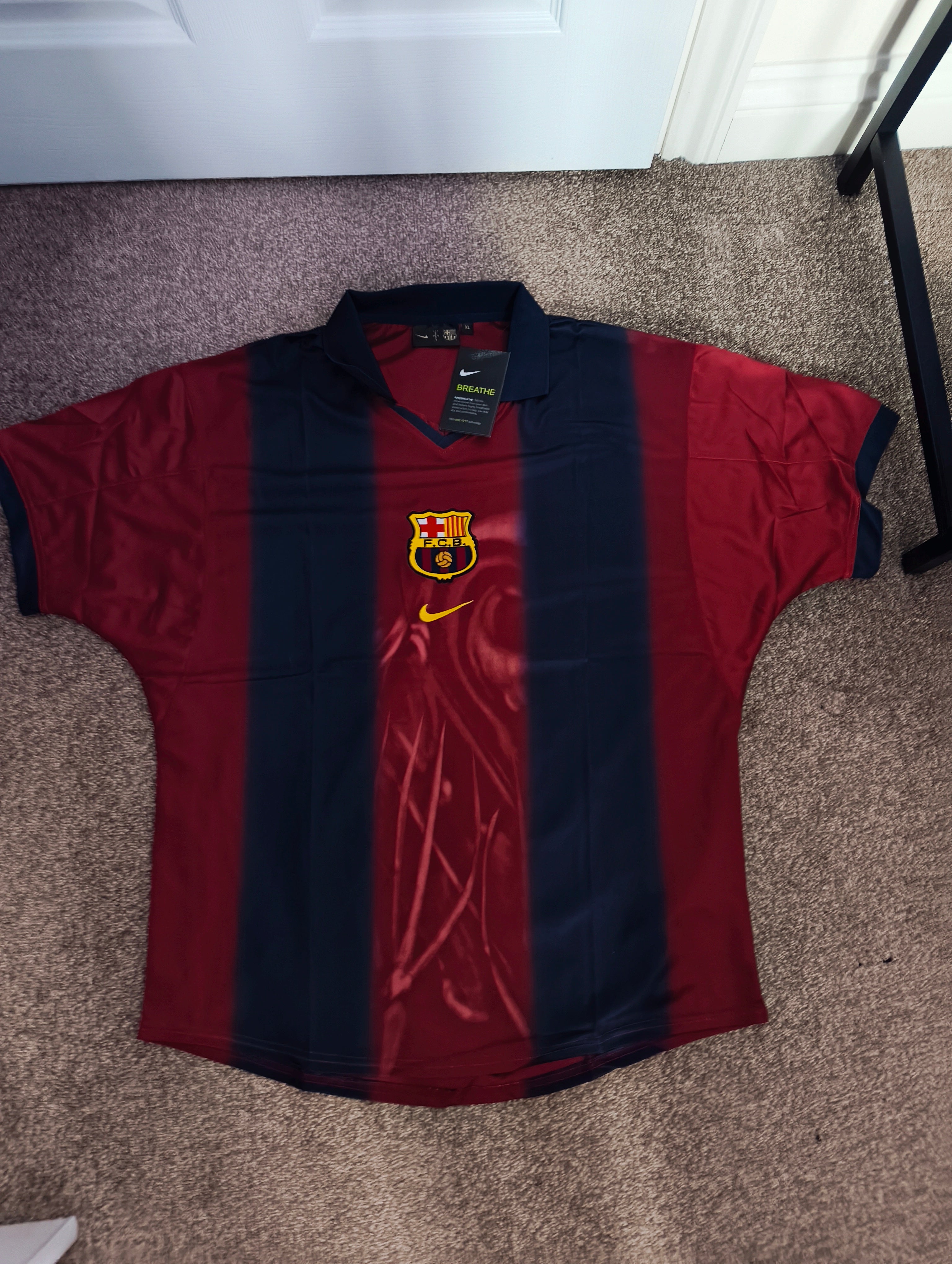 Retro Travis Barcelona Jersey